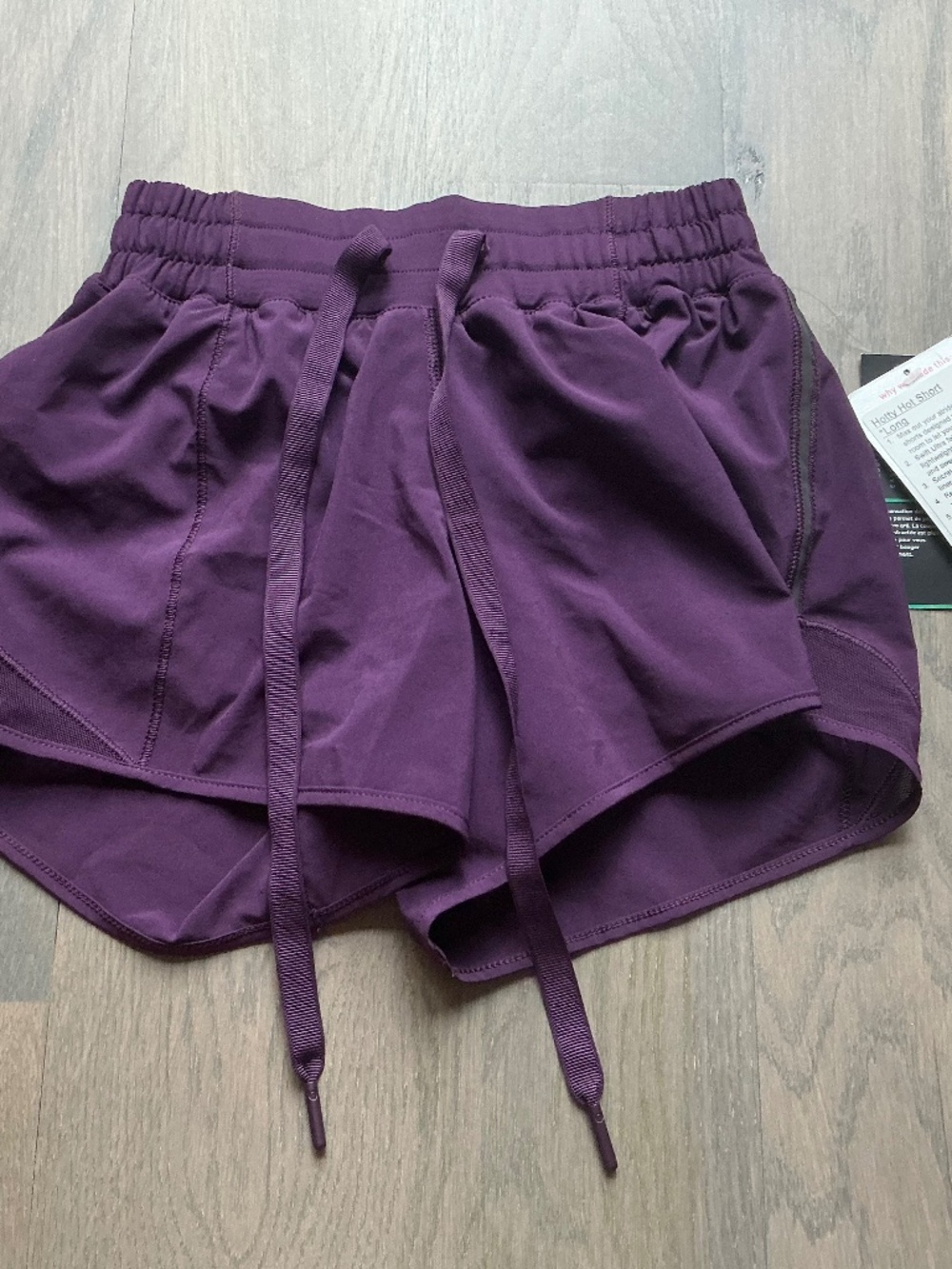 darkest magenta lululemon hotty hot shorts